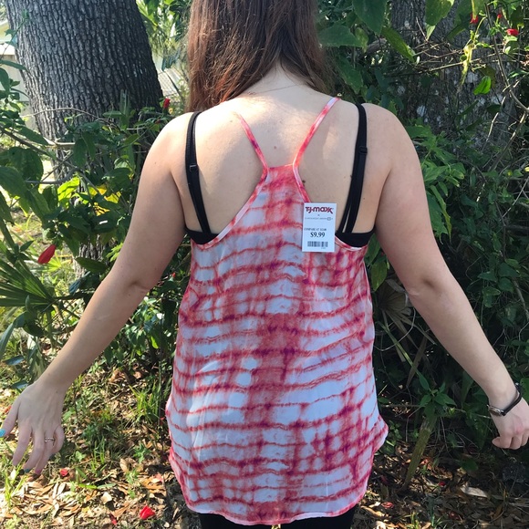 Beautiful Flowy Tank Top NWT - Picture 5 of 7